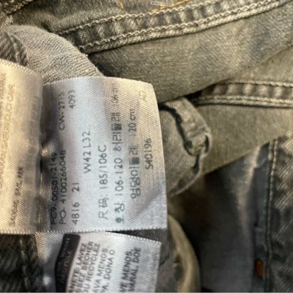 Levi’s 501 Gray Button Fly Denim Jeans - Picture 7 of 9